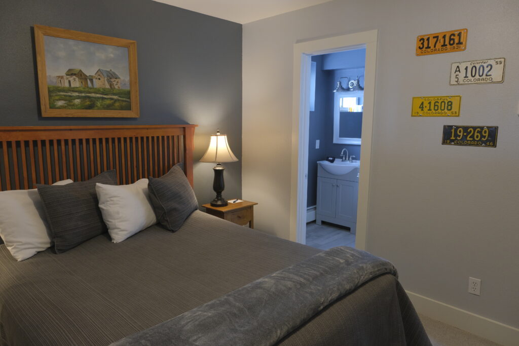 hotel buena vista colorado a riverhouse lodge - cozy nest room